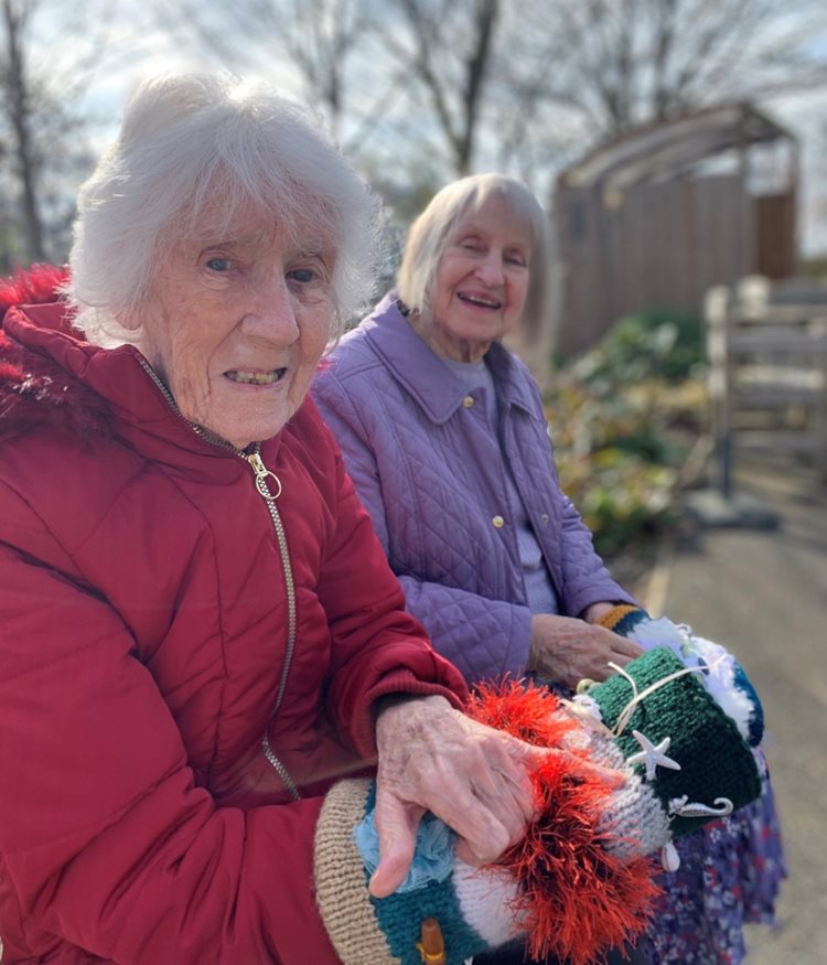 Local group lends helping hand to Leamington Spa care home